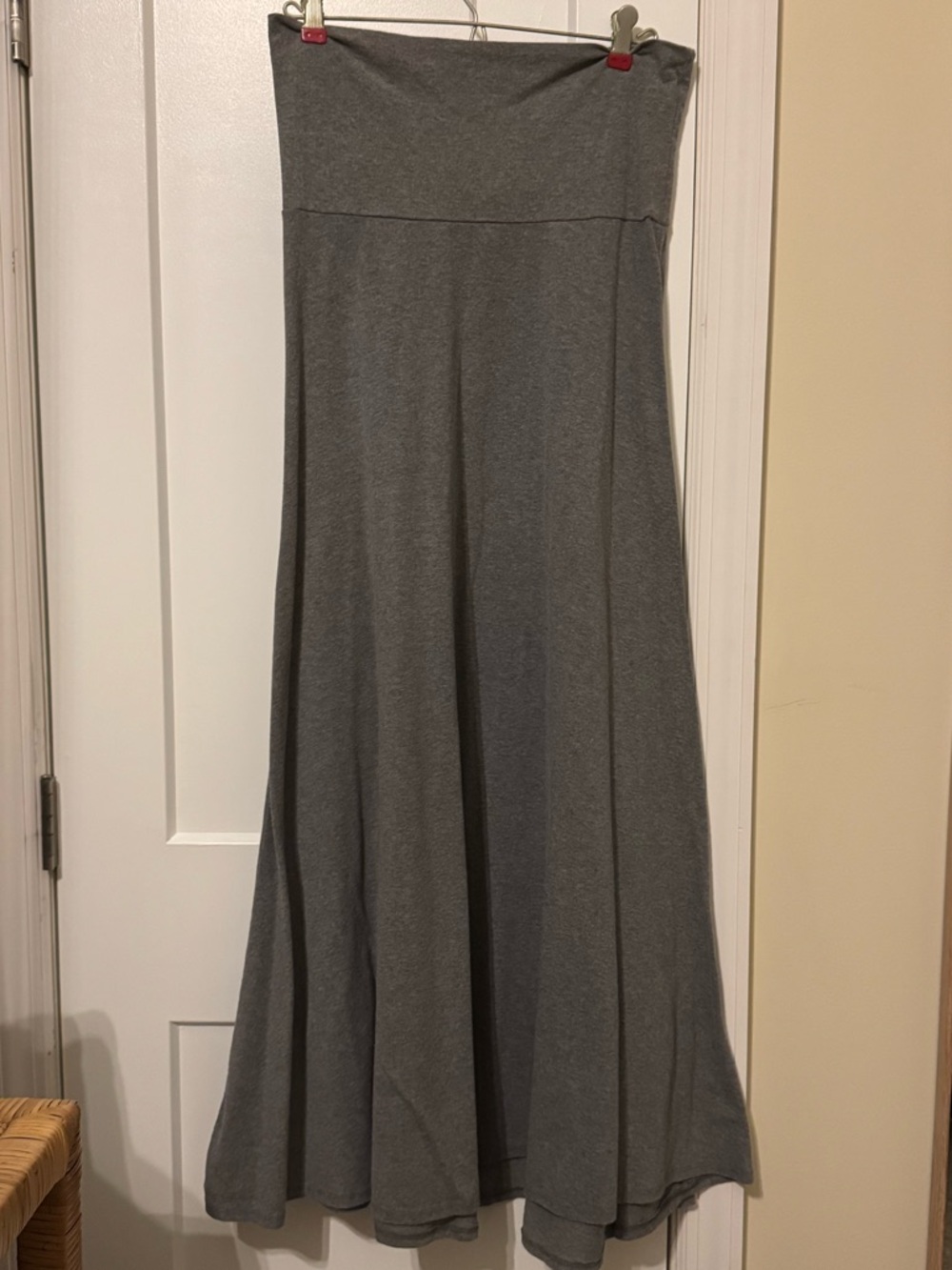 LuLaRoe Charcoal Gray Maxi skirt Long & Flowy at the bottom. Foldable waist Sz S